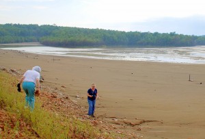 Mom and Kay Looking for Druse