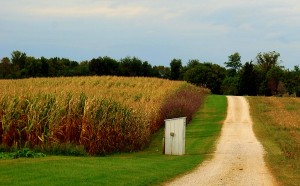 72B  Amish Farm Phone House