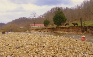 Phils Location Jim in Creekbed - Trav Pix