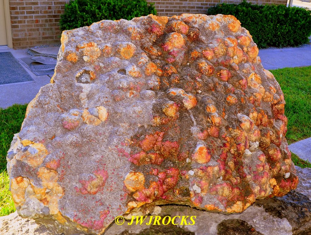 08-barite-fluorite-calcite-chunk-caldwell-stone