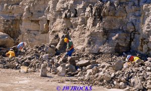 19-hard-rock-miners-working-grnd-level