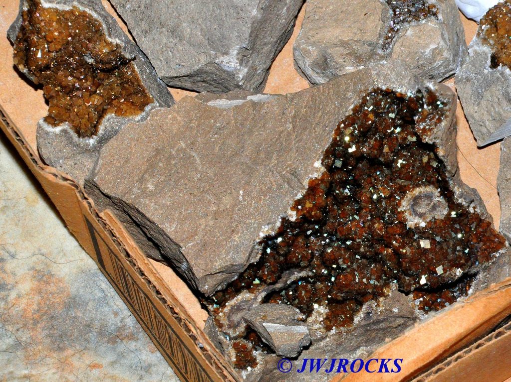93-irredescent-calcites-from-iowa-quarry
